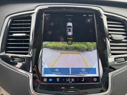 Certified 2023 Volvo XC90 B6 Plus w/ Protection Package Premier AWD/4WD image 17