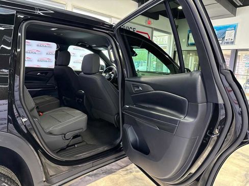 Used 2026 Chevrolet Traverse LT image 42