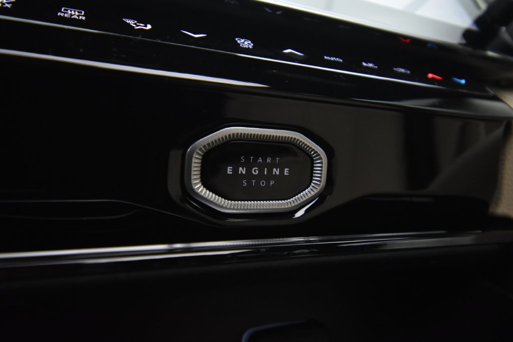 New 2027 Jeep Grand Cherokee Limited AWD/4WD image 27