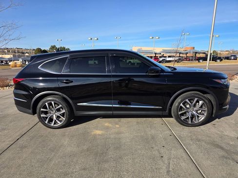 Used 2024 Acura MDX SH-AWD w/ Technology Package image 9
