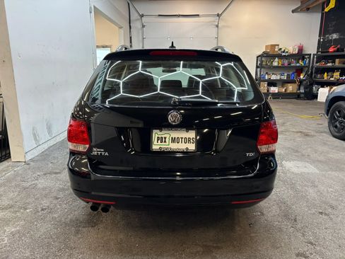 Used 2012 Volkswagen Jetta TDI FWD image 6