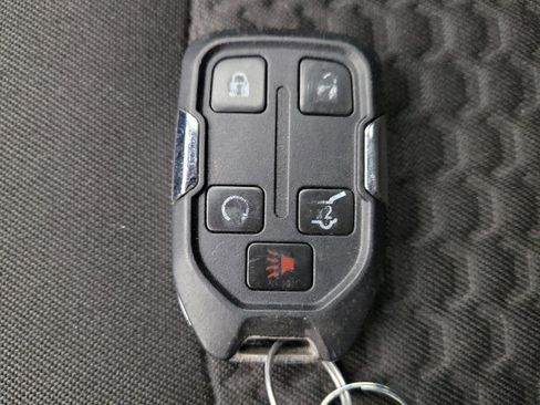 Used 2018 GMC Terrain SLE FWD image 32