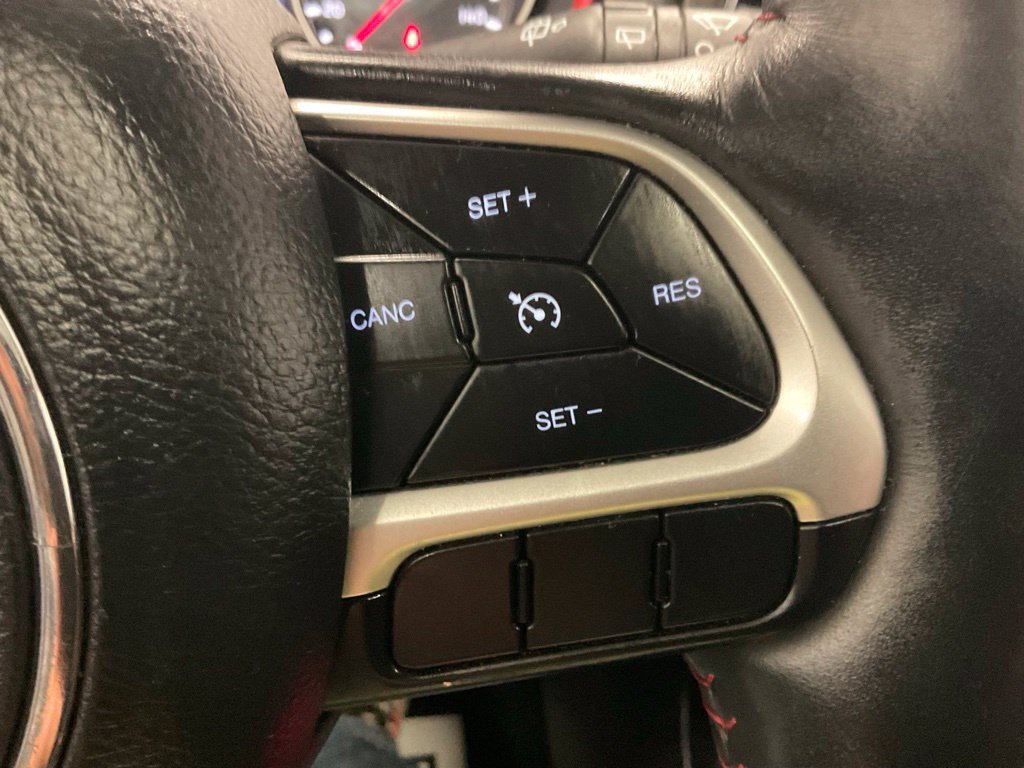 Used 2018 Jeep Compass Trailhawk w/ Navigation Group AWD/4WD image 20