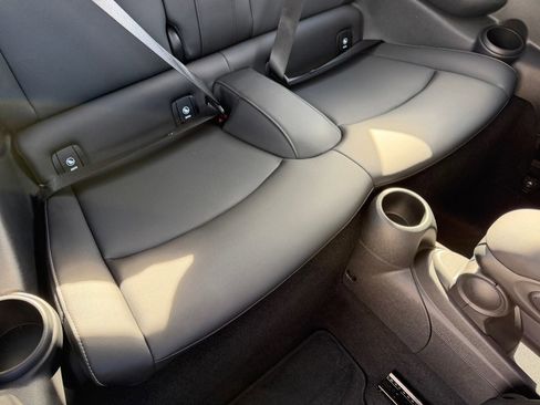 Used 2022 MINI Cooper SE image 38