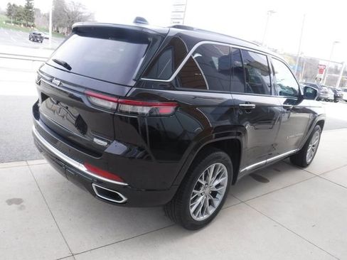 Certified 2025 Jeep Grand Cherokee Summit image 8