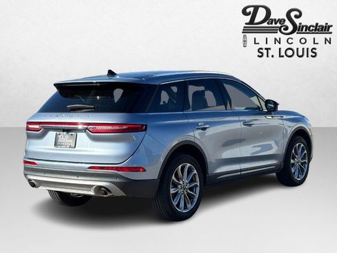 Used 2022 Lincoln Corsair AWD w/ Premium Package image 3