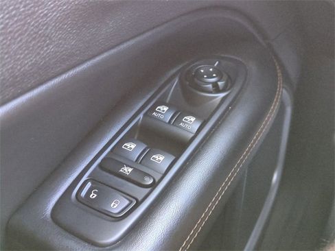 Used 2018 Jeep Compass Limited w/ Navigation Group image 24