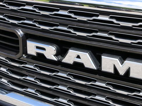 Used 2023 RAM 2500 Limited AWD/4WD image 12