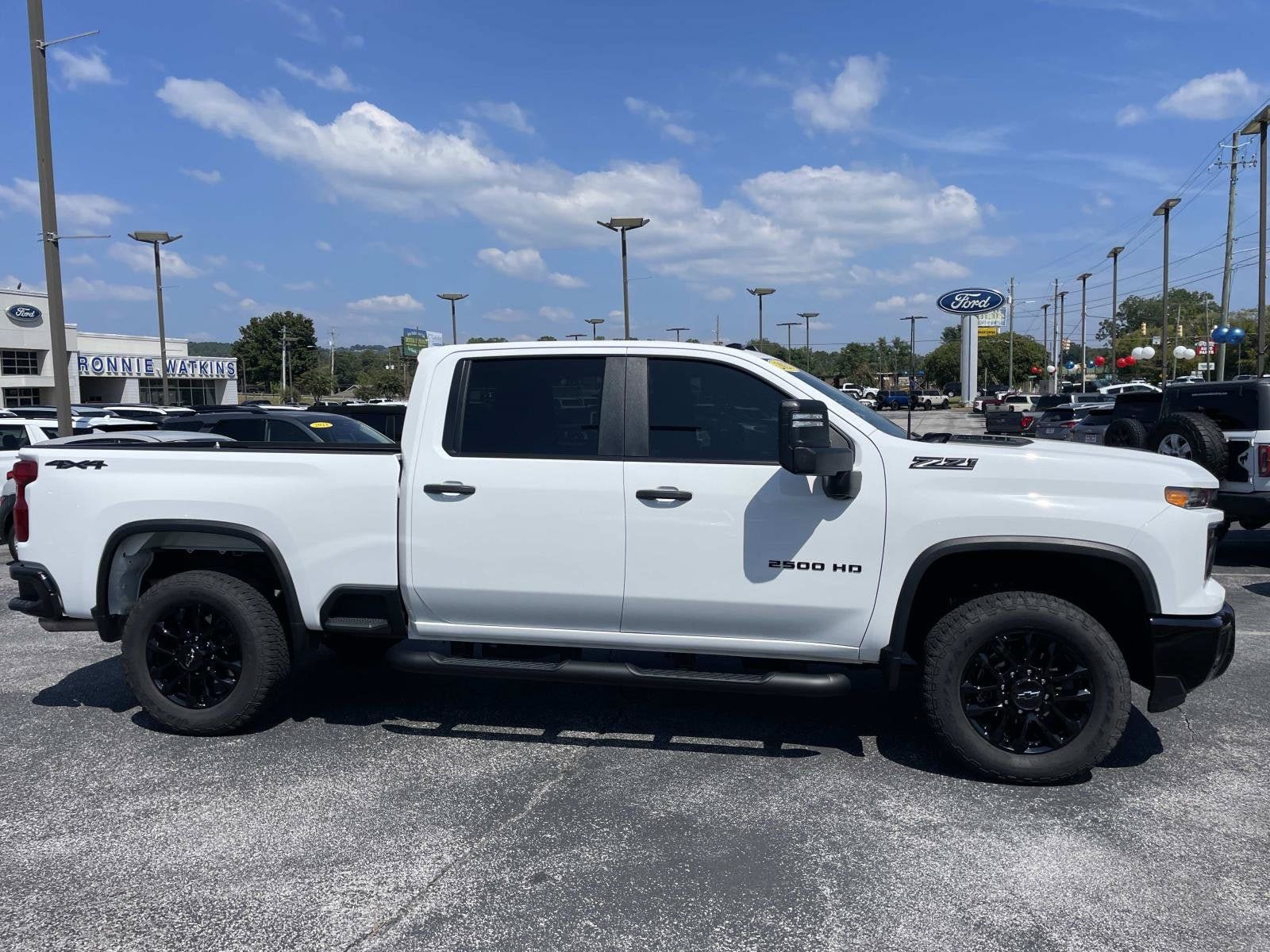 Used 2025 Chevrolet Silverado 2500 Custom w/ Custom Value Package AWD/4WD image 2