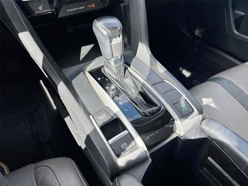 Used 2017 Honda Civic EX-L image 17