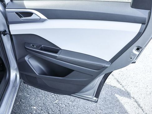 New 2025 Volkswagen Taos SE image 37