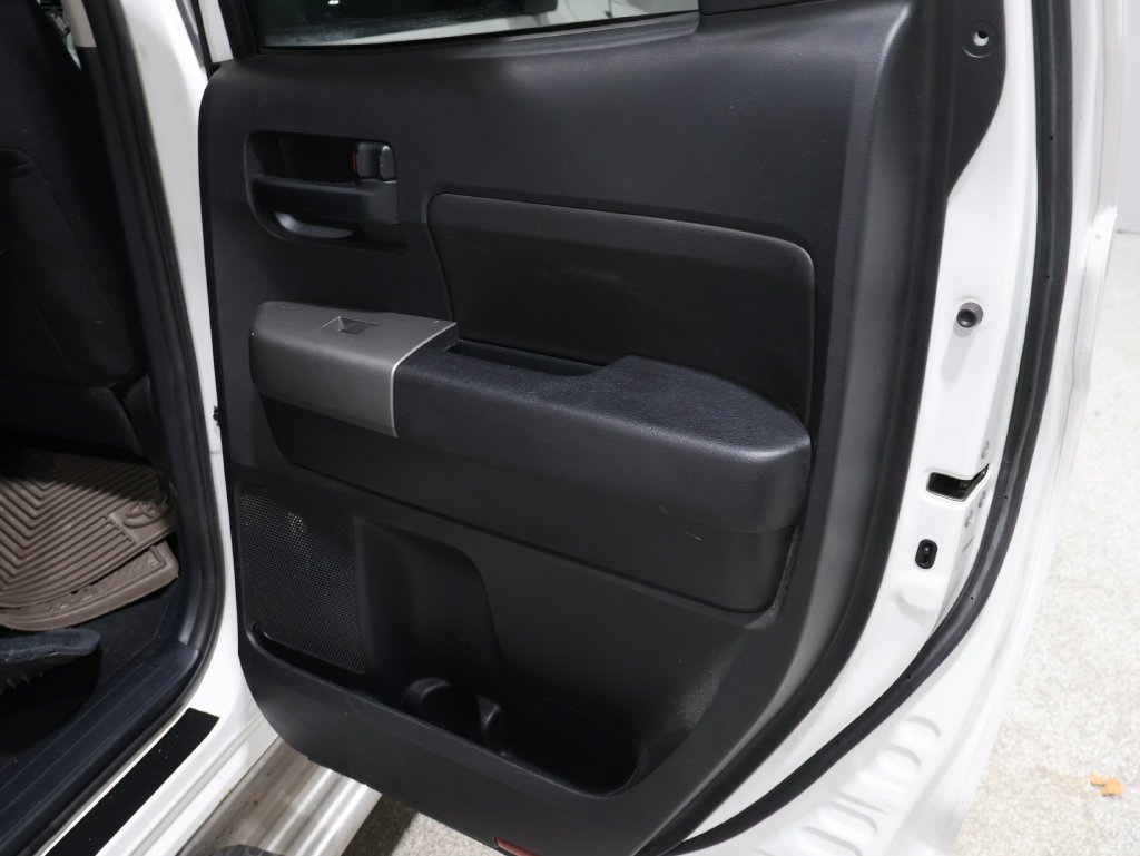 Used 2010 Toyota Tundra 4x4 Double Cab image 19