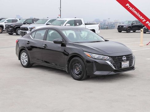 Used 2025 Nissan Sentra S FWD image 18