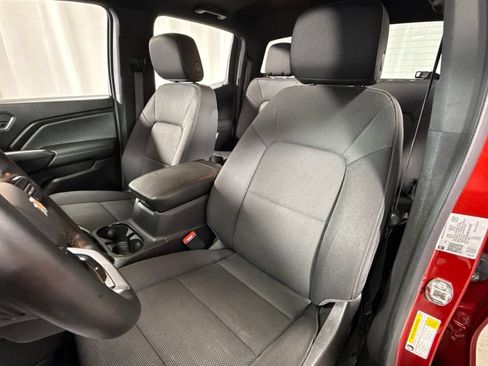 Used 2023 Chevrolet Colorado LT w/ LT Convenience Package II RWD image 12