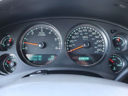 Used 2013 Chevrolet Suburban LT image 35