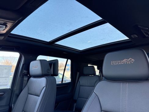 New 2026 Chevrolet Tahoe High Country image 18