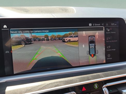 Used 2021 BMW X7 xDrive40i w/ Cold Weather Package image 34