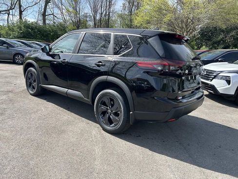 New 2026 Nissan Rogue SV FWD image 5