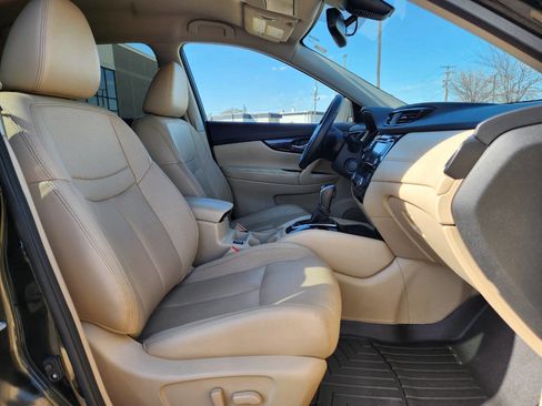 Used 2020 Nissan Rogue SL image 15