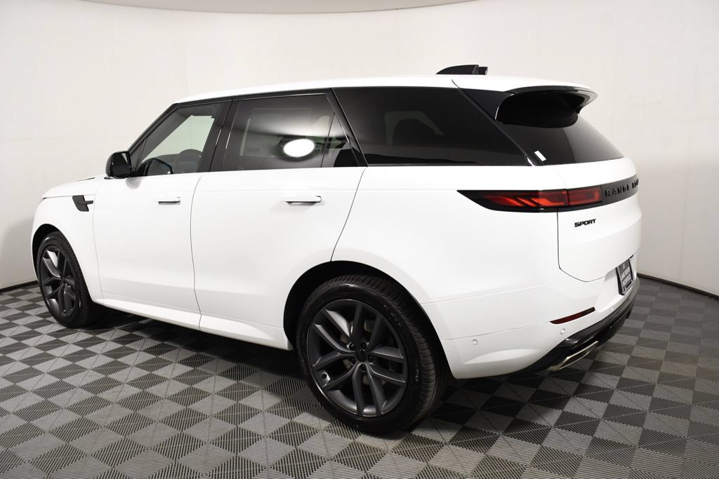 New 2026 Land Rover Range Rover Sport Dynamic SE AWD/4WD image 3