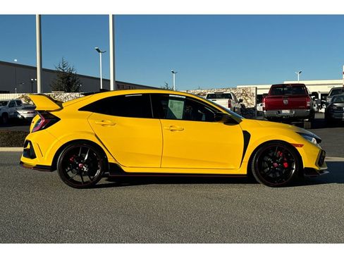 Used 2021 Honda Civic Type R Limited image 3
