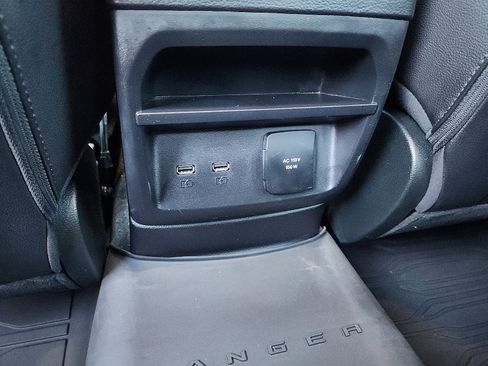 Used 2022 Ford Ranger Lariat w/ Equipment Group 501A High image 11