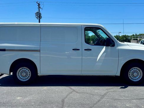 Used 2018 Nissan NV 2500 S RWD image 5