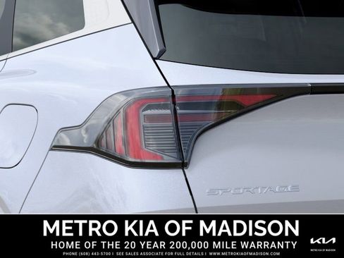 New 2026 Kia Sportage LX FWD image 11