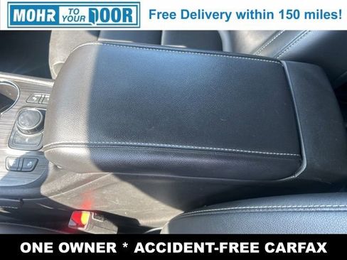 Used 2023 GMC Acadia SLT image 24