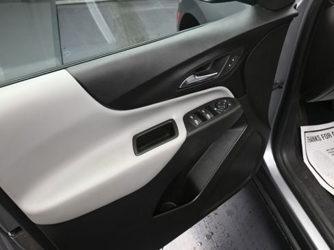 Used 2024 Chevrolet Equinox LS image 18