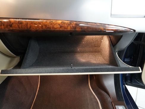 Used 2012 Jaguar XF Portfolio image 29