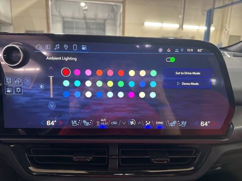 New 2025 Chevrolet Equinox EV RS w/ Convenience Package II image 28