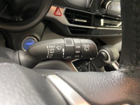 Used 2024 Toyota Sienna XLE image 29