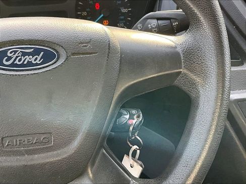 Used 2018 Ford Transit 250 130 Low Roof image 16