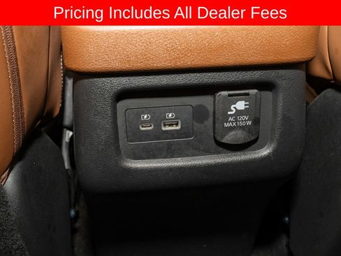 Used 2024 Nissan Pathfinder Platinum AWD/4WD image 9