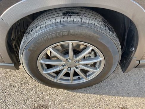 Used 2022 Subaru Forester Premium w/ Popular Package #1 AWD/4WD image 19