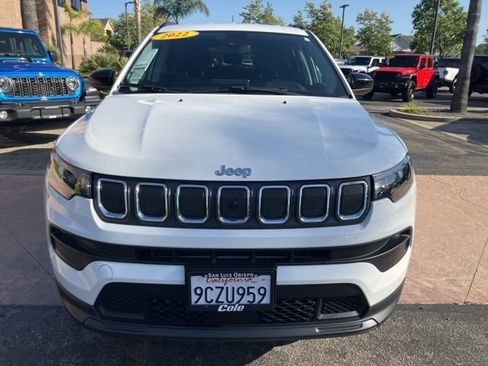 Used 2022 Jeep Compass Latitude w/ Convenience Group image 3