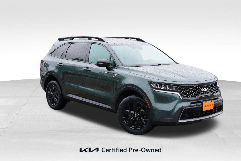 Certified 2022 Kia Sorento S AWD/4WD image 1