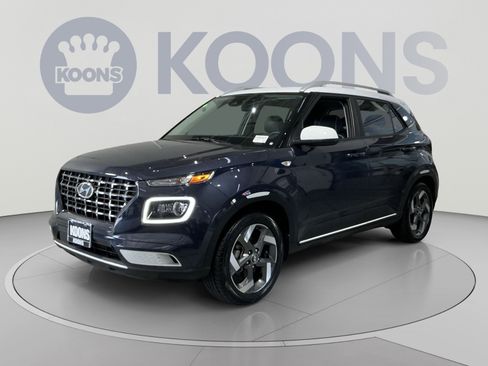 Used 2024 Hyundai Venue Limited FWD image 1