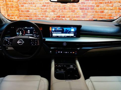 Certified 2025 Nissan Murano SL AWD/4WD image 12