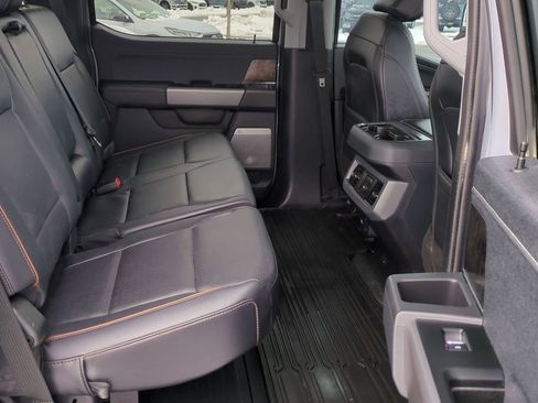 Certified 2025 Ford F350 Lariat w/ Black Appearance Package image 22