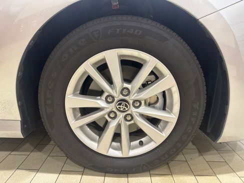 Certified 2025 Toyota Camry LE FWD image 5