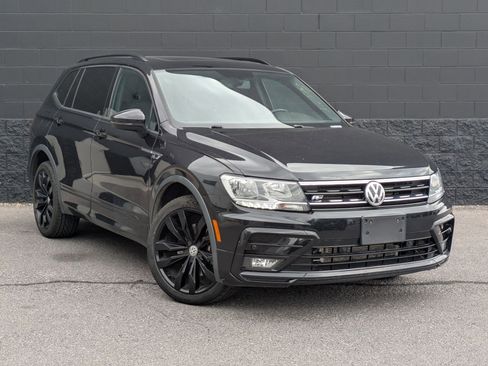 Used 2021 Volkswagen Tiguan SE R-Line FWD image 3