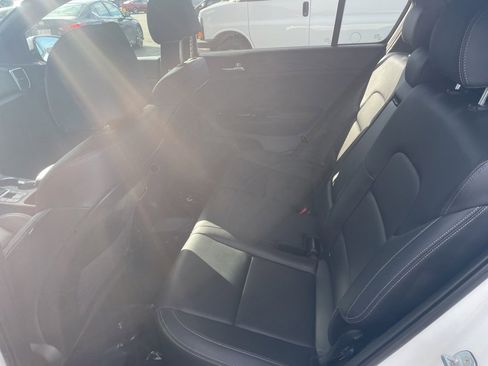 Used 2022 Kia Sportage Nightfall Edition w/ Nighfall AWD Premium Package image 9