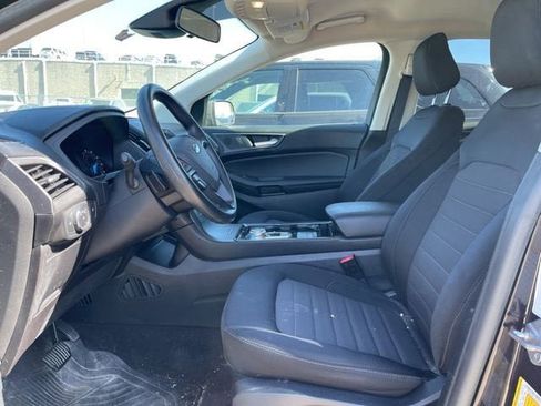 Used 2020 Ford Edge SE image 10