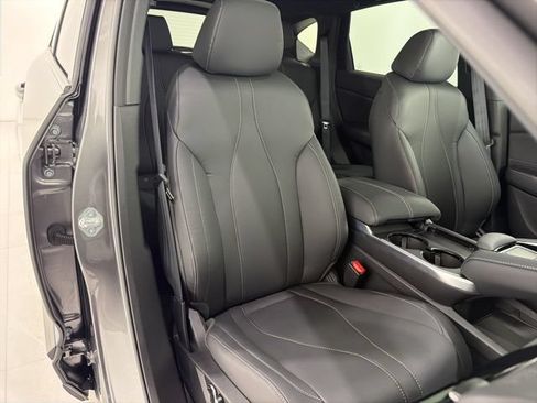 Certified 2025 Acura RDX SH-AWD image 19