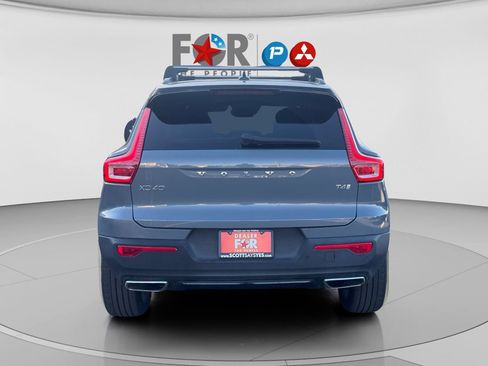 Used 2020 Volvo XC40 T4 R-Design w/ Protection Package Premier FWD image 4