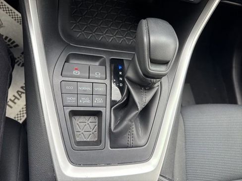 Used 2020 Toyota RAV4 LE w/ All Weather Liner Package image 18