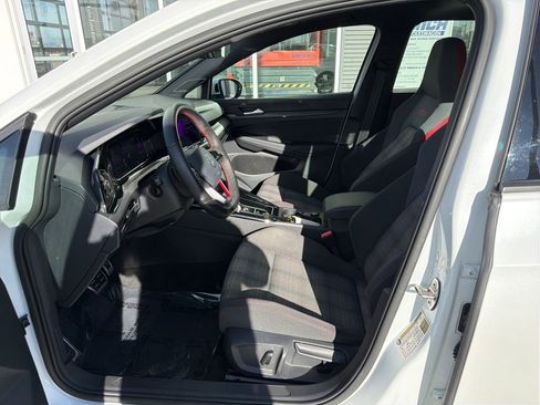 Certified 2024 Volkswagen GTI SE image 11