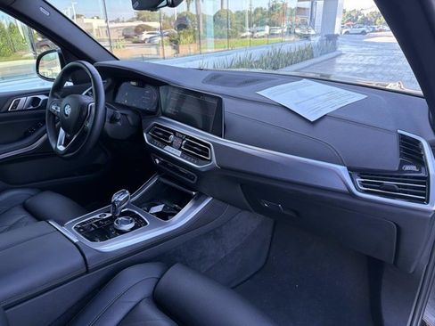 Used 2023 BMW X5 xDrive40i w/ Executive Package AWD/4WD image 20